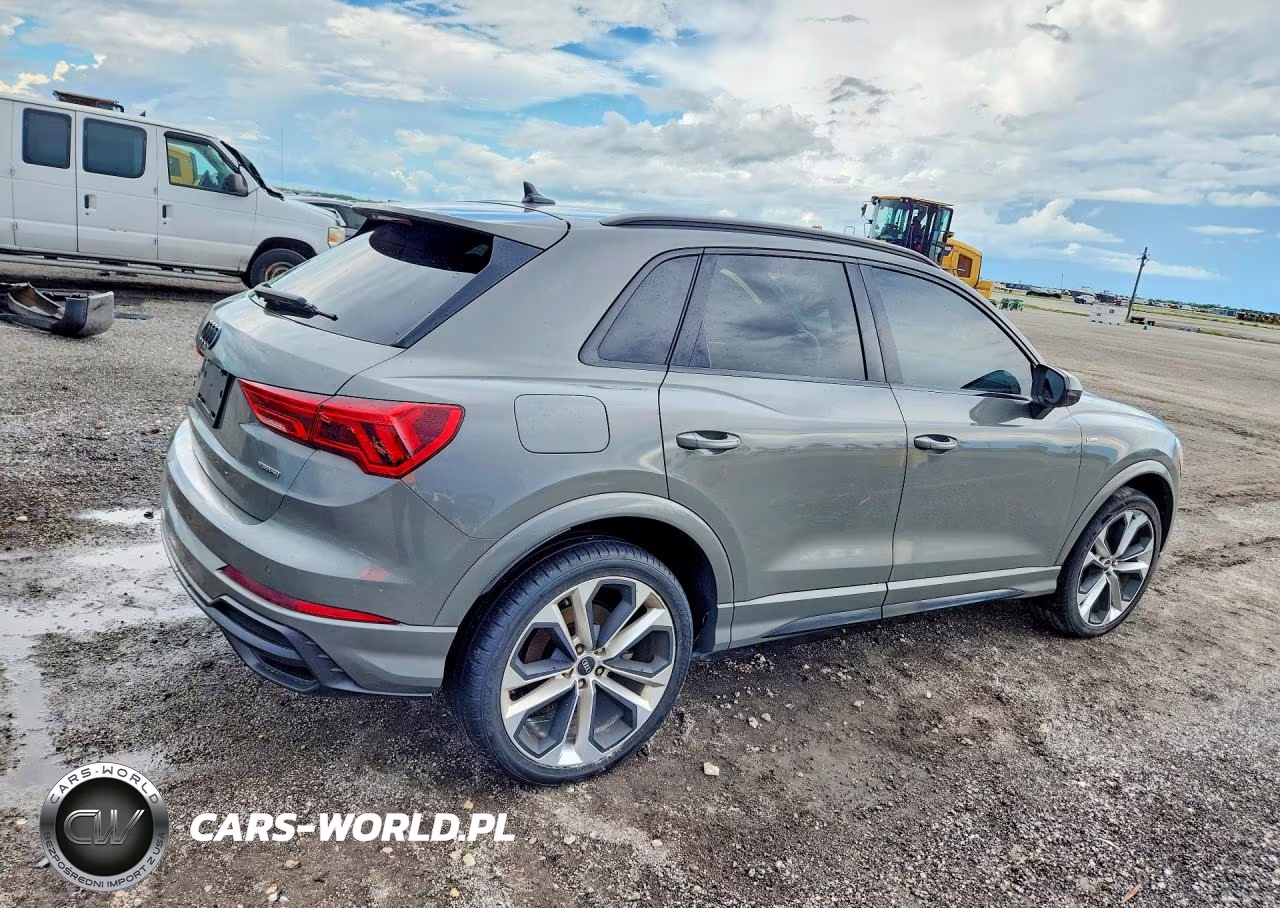 2021 Audi Q3 Premium S Line 45 VIN:WA1DECF39M1079815 - 3