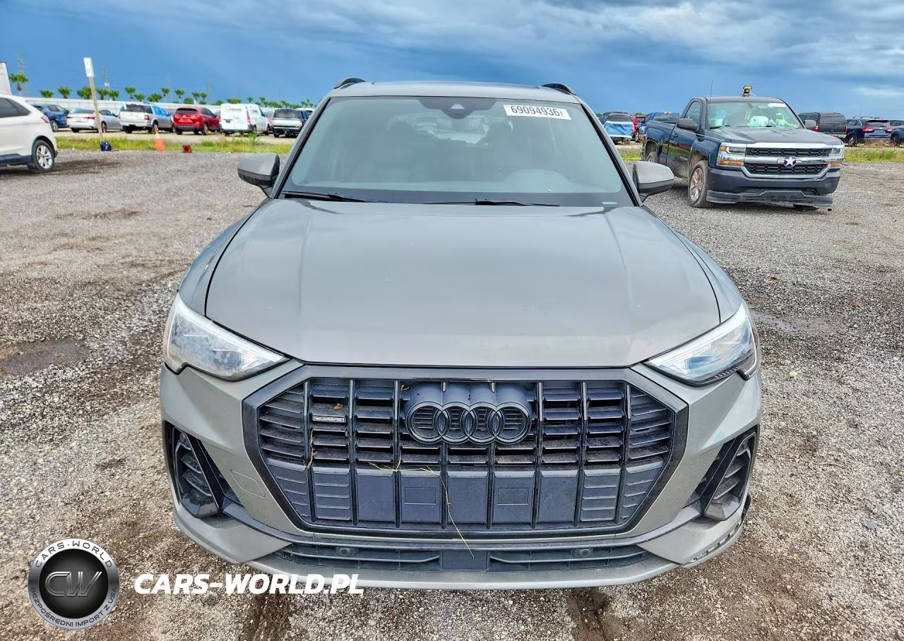 2021 Audi Q3 Premium S Line 45 VIN:WA1DECF39M1079815 - 5