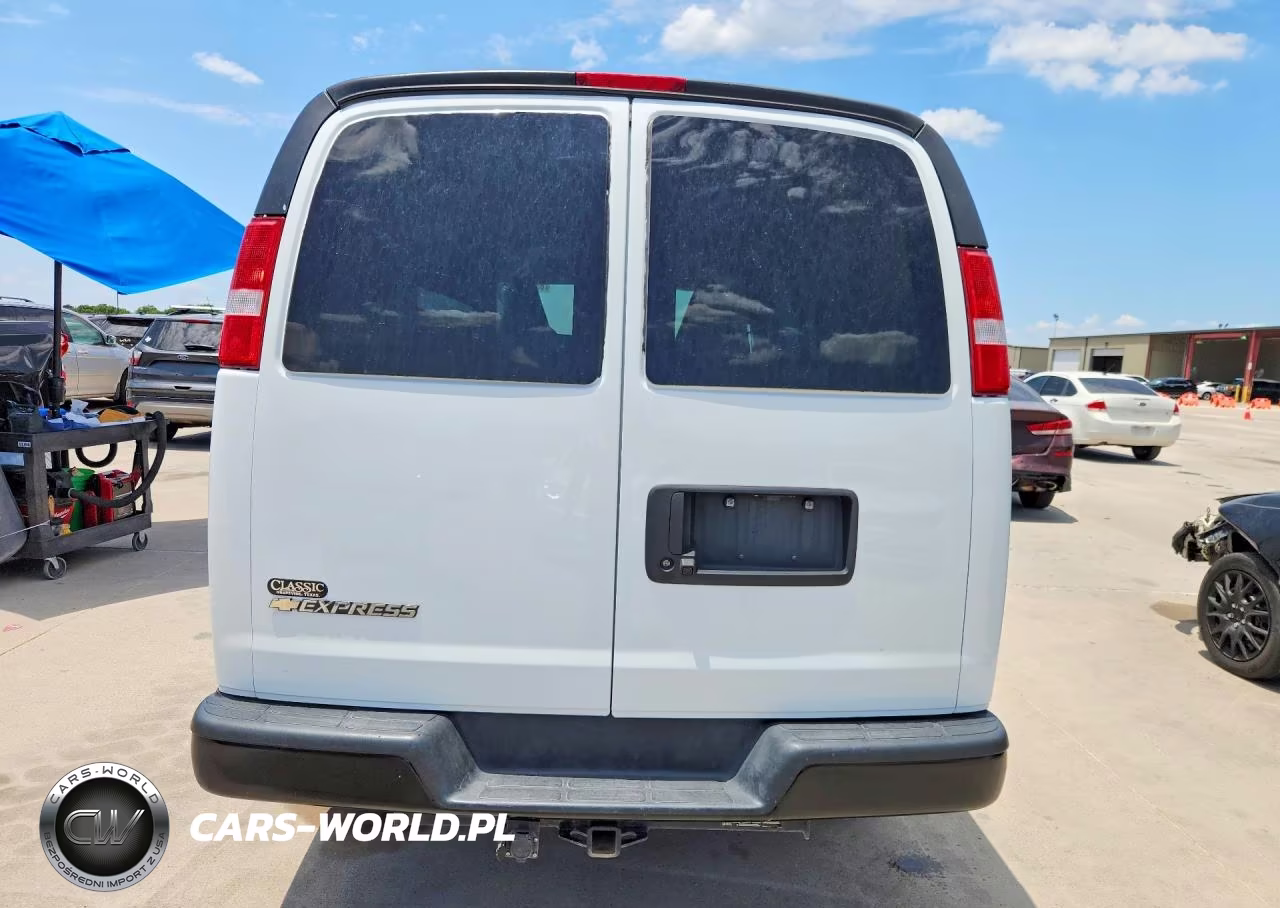 2023 Chevrolet Express 3500 VIN:1GCWGAFP2P1166038 - 6