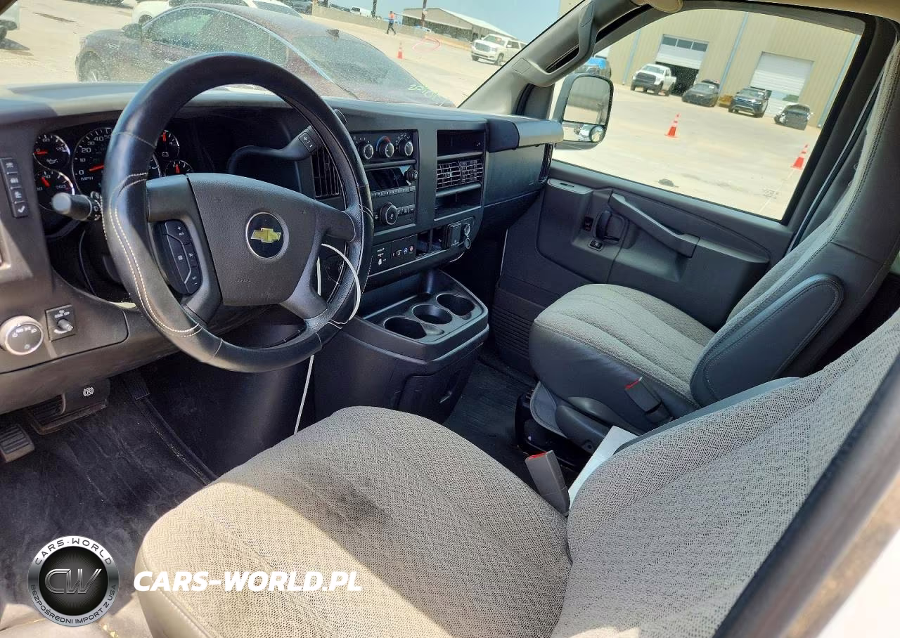2023 Chevrolet Express 3500 VIN:1GCWGAFP2P1166038 - 8