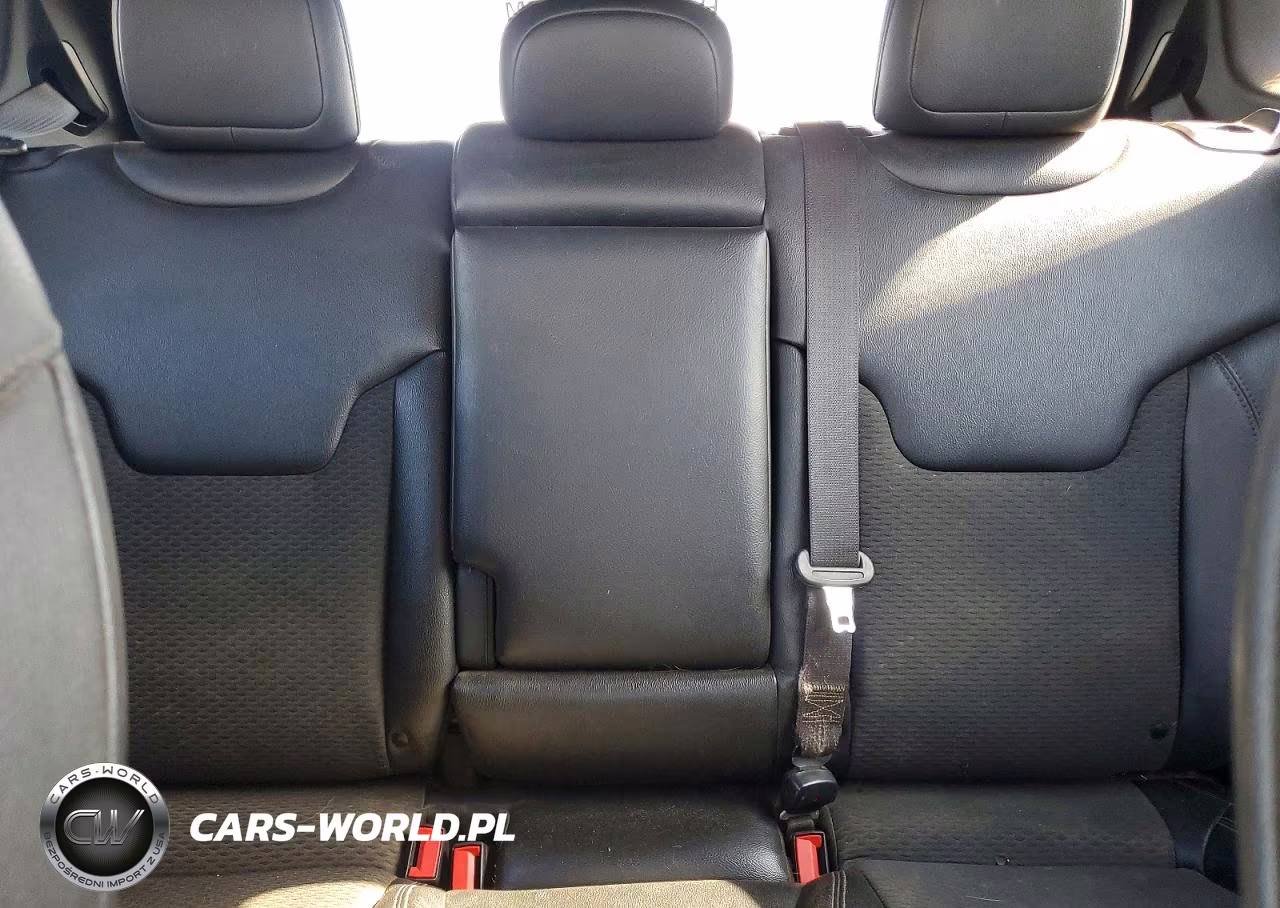 2026 Jeep Compass Latitude VIN:3C4NJDBN7TT158300 - 10