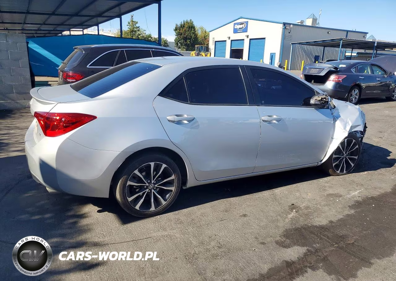 2017 Toyota Corolla Se VIN:2T1BURHE2HC906248 - 3