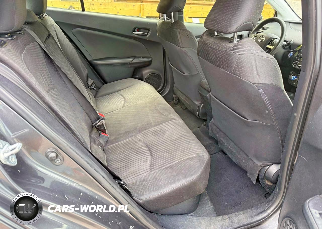 2016 Toyota Prius Two VIN:JTDKBRFU6G3013653 - 6