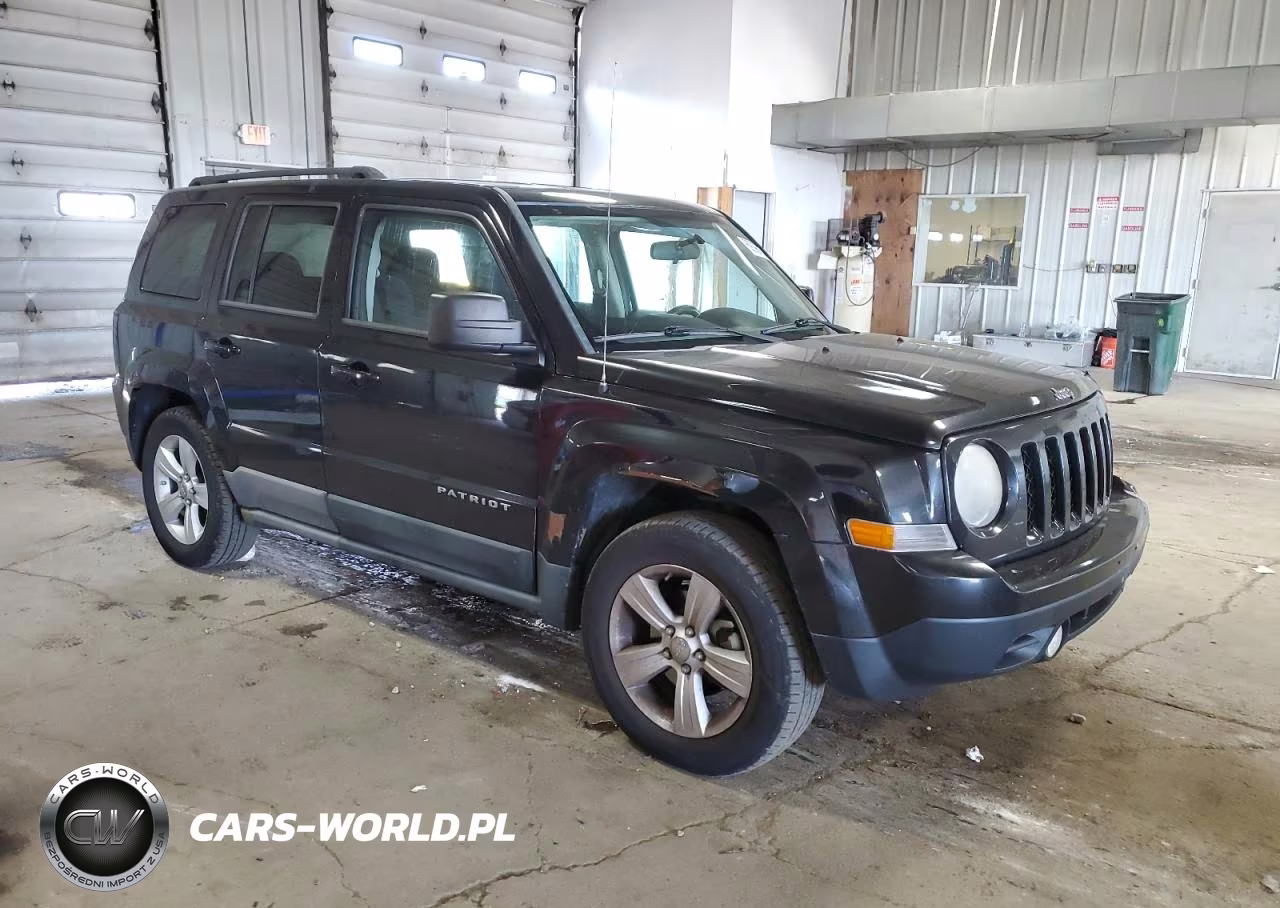 2011 Jeep Patriot Sport VIN:1J4NT1GBXBD132313 - 4