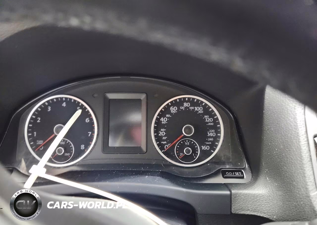 2017 Volkswagen Tiguan S VIN:WVGAV7AX9HK009995 - 9