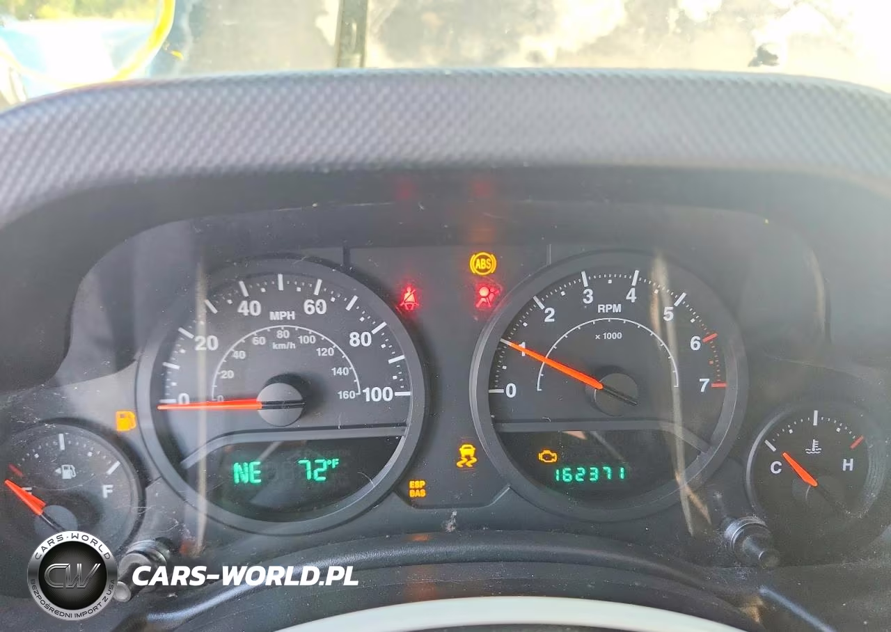 2007 Jeep Wrangler X VIN:1J4GA39197L133223 - 9