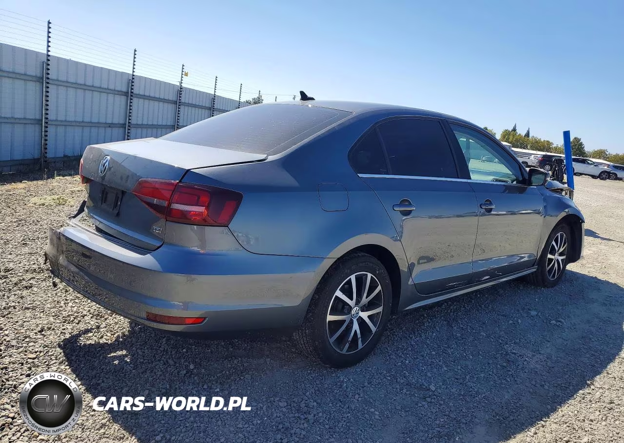 2018 Volkswagen Jetta Se VIN:3VWDB7AJ6JM227541 - 3