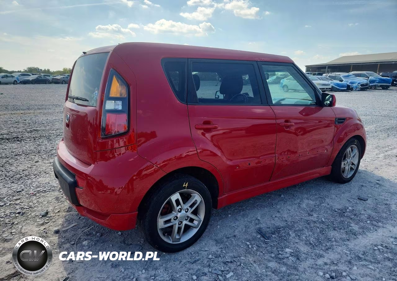 2011 Kia Soul + VIN:KNDJT2A29B7306454 - 3