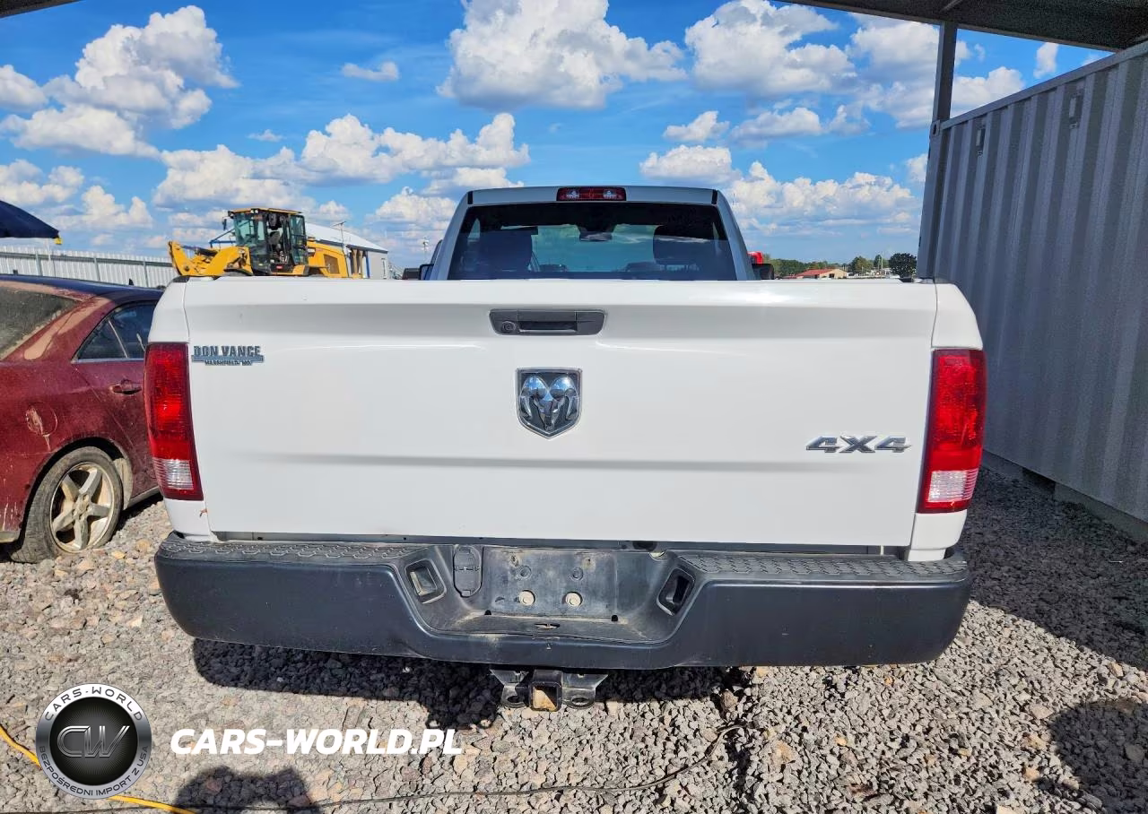 2021 Ram 1500 Classic Tradesman VIN:3C6JR7DG5MG564469 - 6