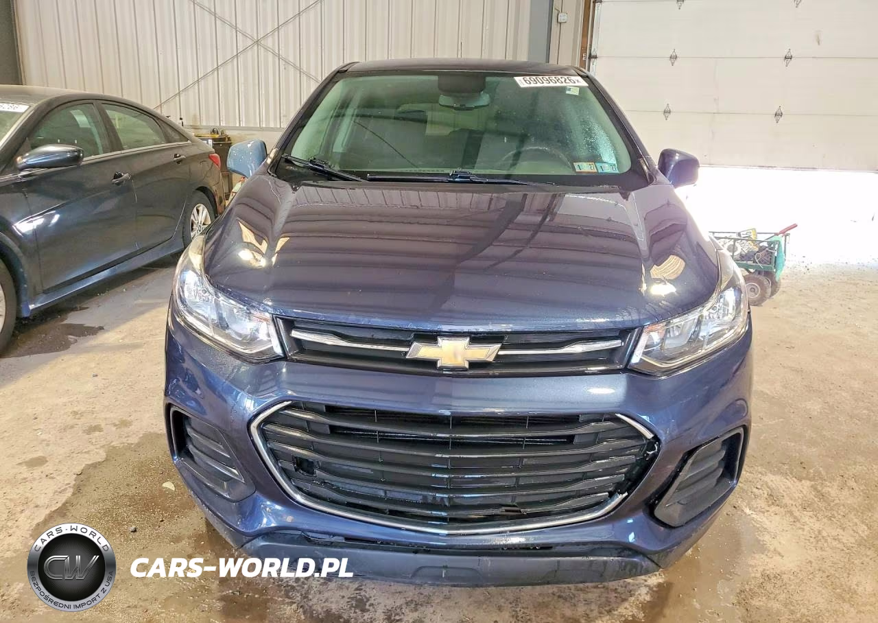 2019 Chevrolet Trax Ls VIN:3GNCJNSB3KL195045 - 5