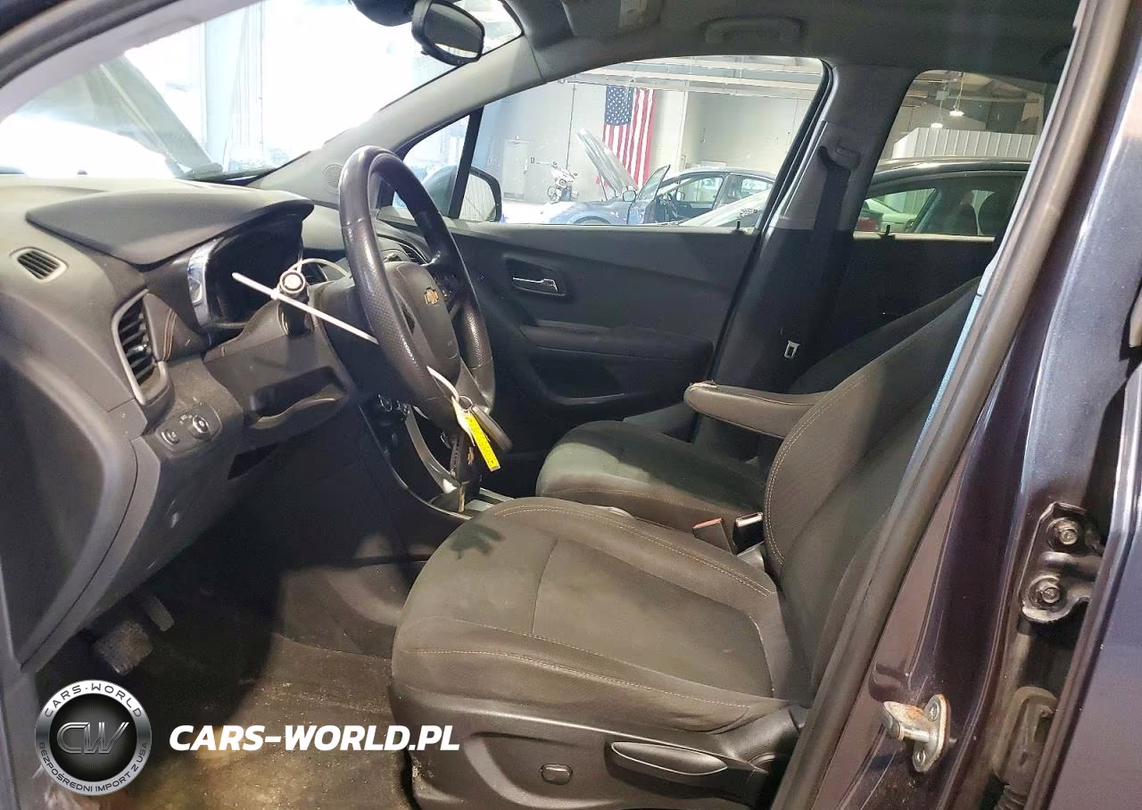 2019 Chevrolet Trax Ls VIN:3GNCJNSB3KL195045 - 7