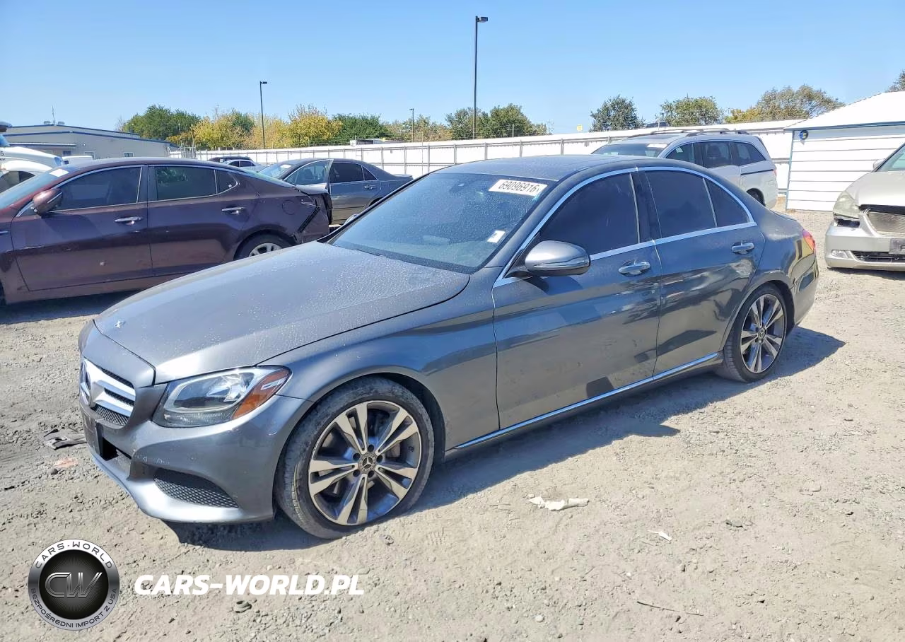2018 Mercedes-Benz C 300 – zdjęcie 1 z 12