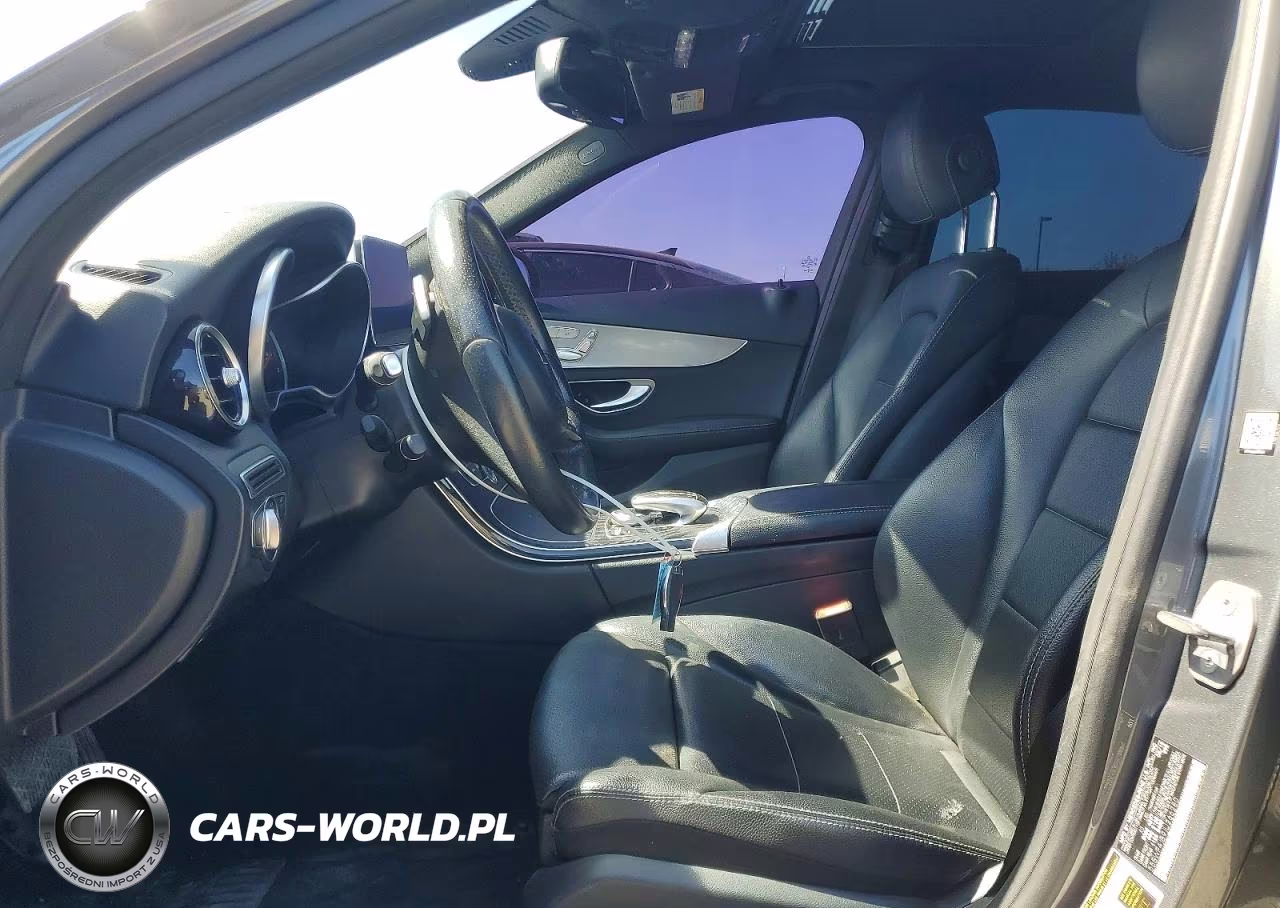 2018 Mercedes-Benz C 300 VIN:55SWF4JB9JU266280 - 7