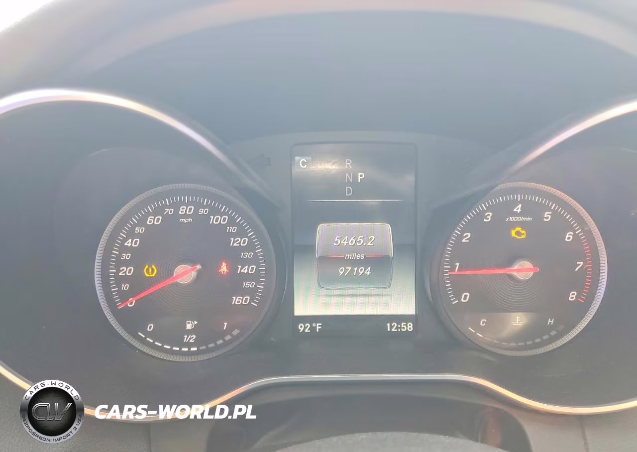 2018 Mercedes-Benz C 300 VIN:55SWF4JB9JU266280 - 9