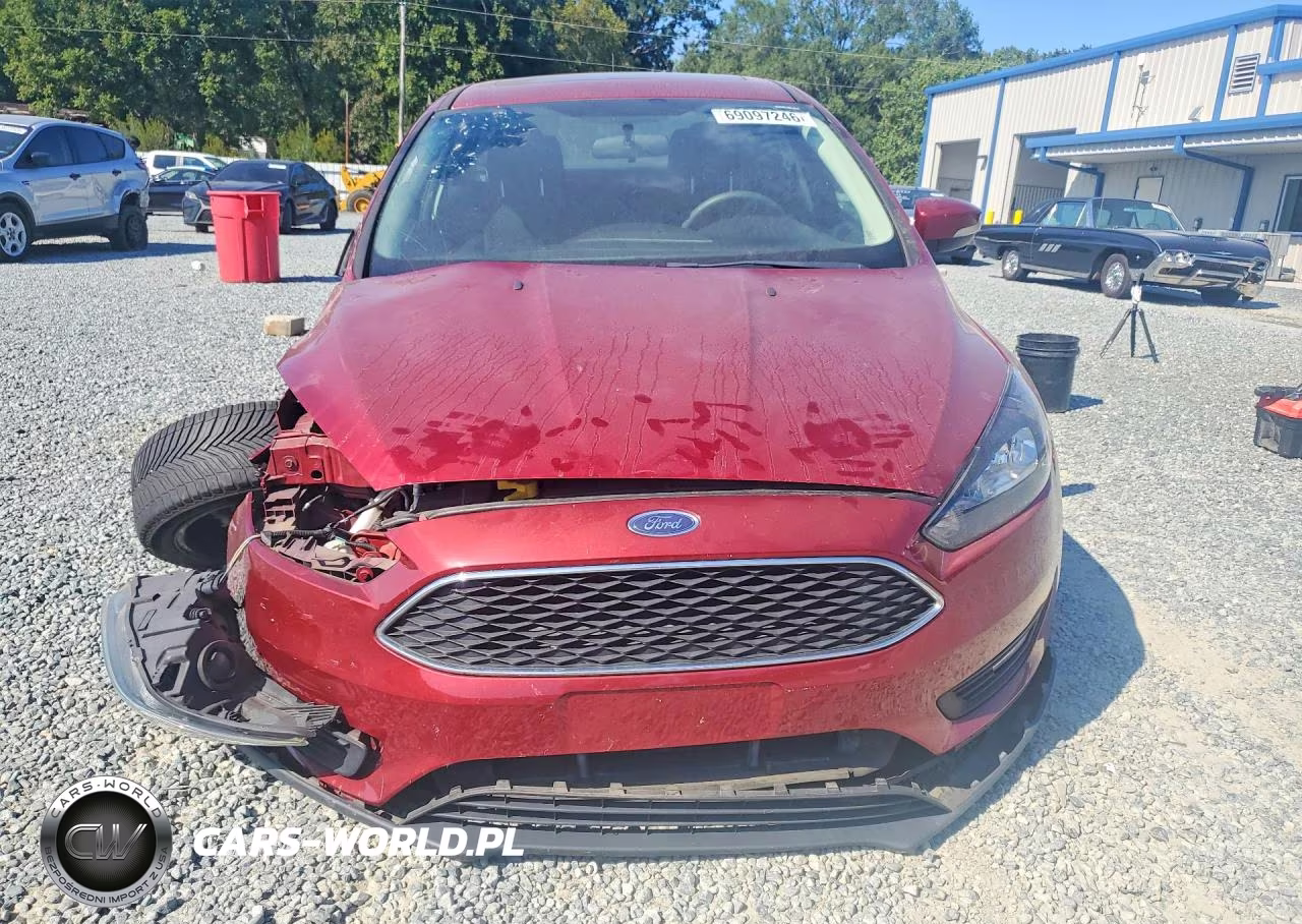 2017 Ford Focus Sel VIN:1FADP3H28HL212438 - 5