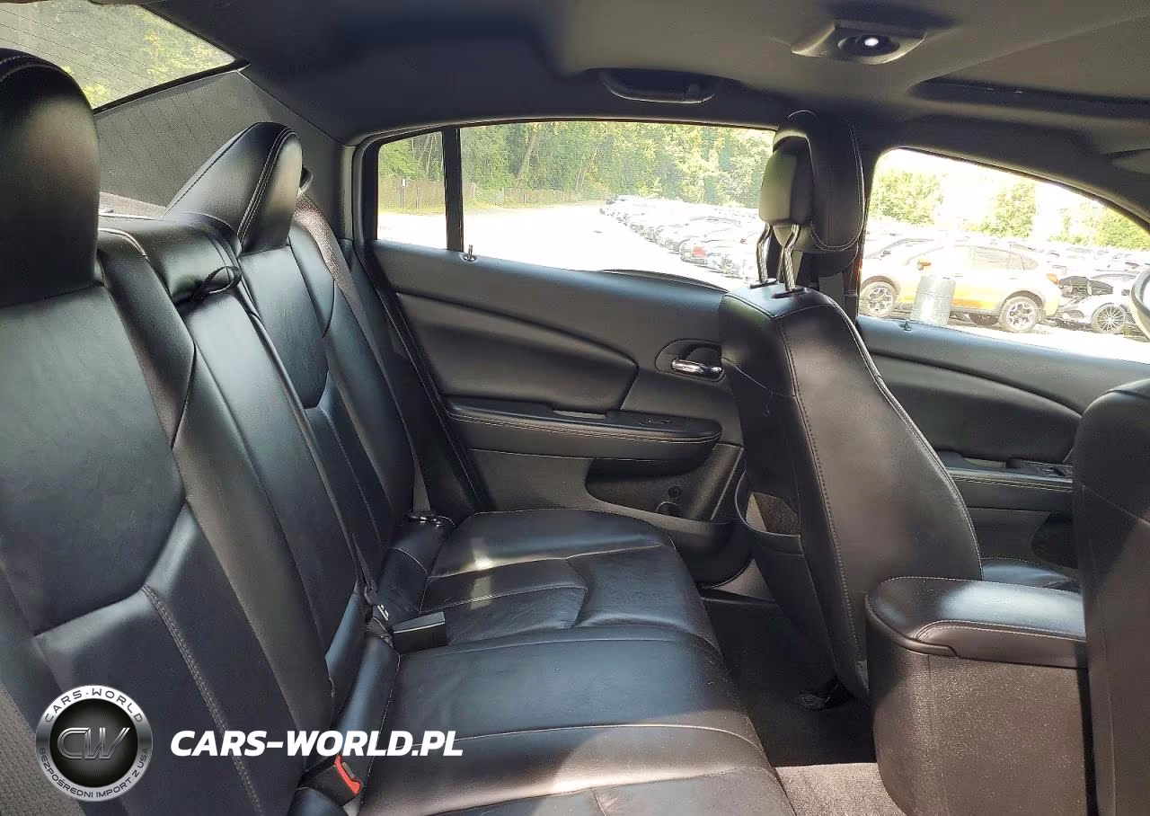 2014 Chrysler 200 Limited VIN:1C3CBCG5EN135921 - 10