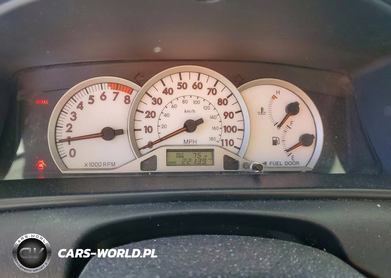 2007 Toyota Corolla S VIN:1NXBR32E77Z790100 - 9