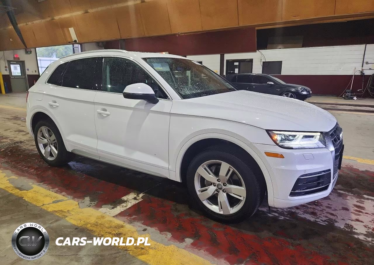 2019 Audi Q5 Premium Plus VIN:WA1BNAFY4K2104974 - 4