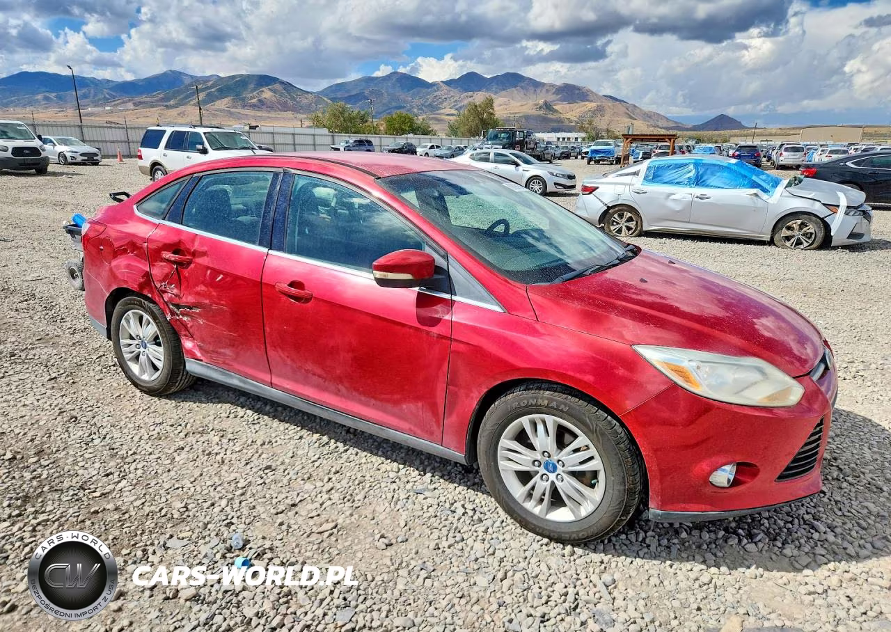 2012 Ford Focus Sel VIN:1FAHP3H26CL169227 - 4