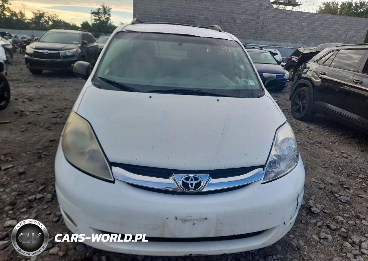 2010 Toyota Sienna Le VIN:5TDJK4CC0AS031128 - 5