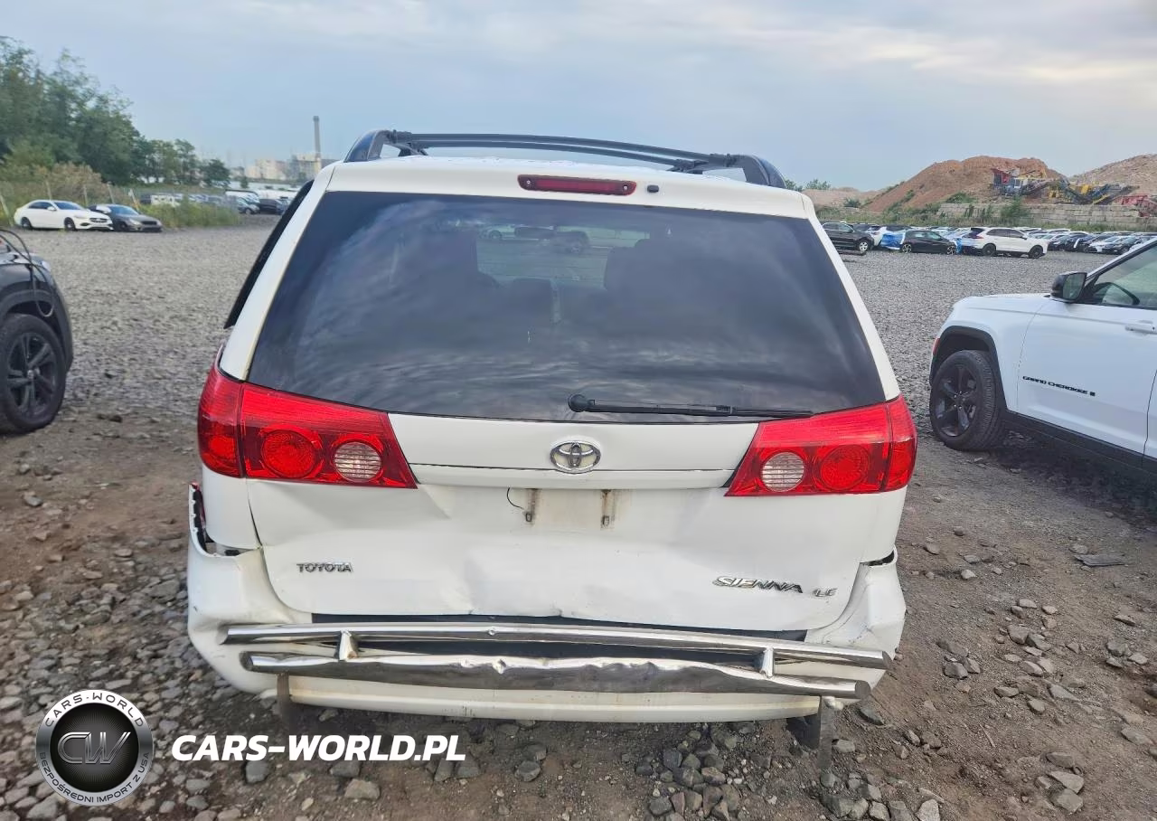 2010 Toyota Sienna Le VIN:5TDJK4CC0AS031128 - 6
