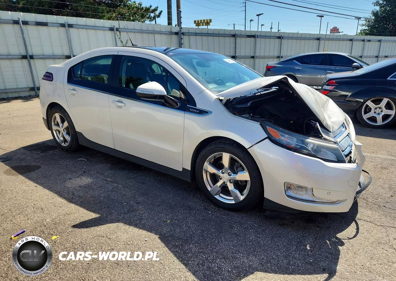 2012 Chevrolet Volt VIN:1G1RD6E45CU107867 - 4