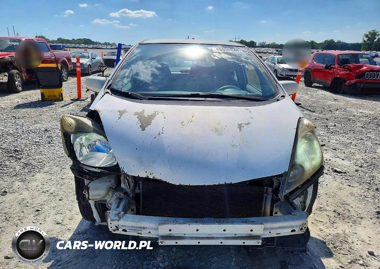 2012 Honda Fit VIN:JHMGE8H30CS000701 - 5