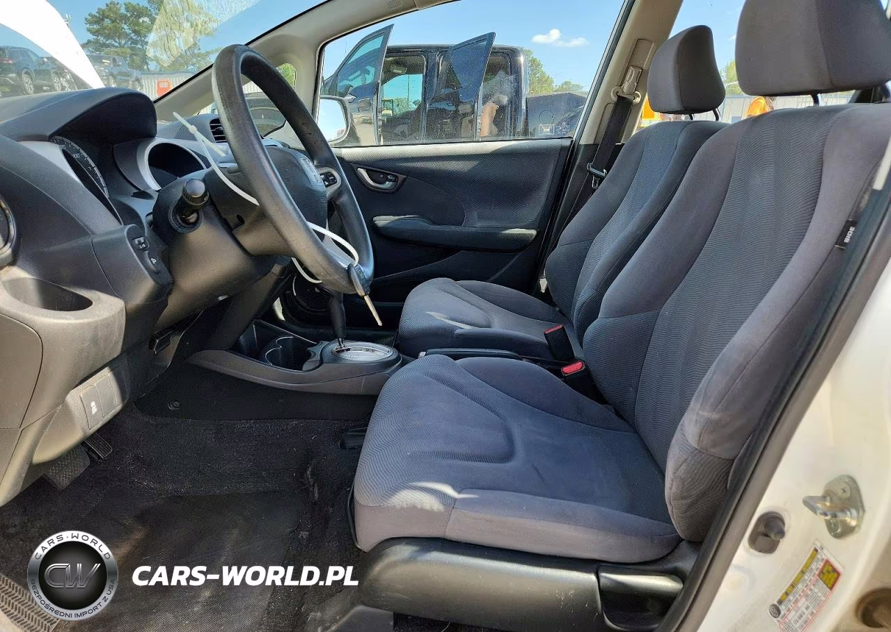 2012 Honda Fit VIN:JHMGE8H30CS000701 - 7