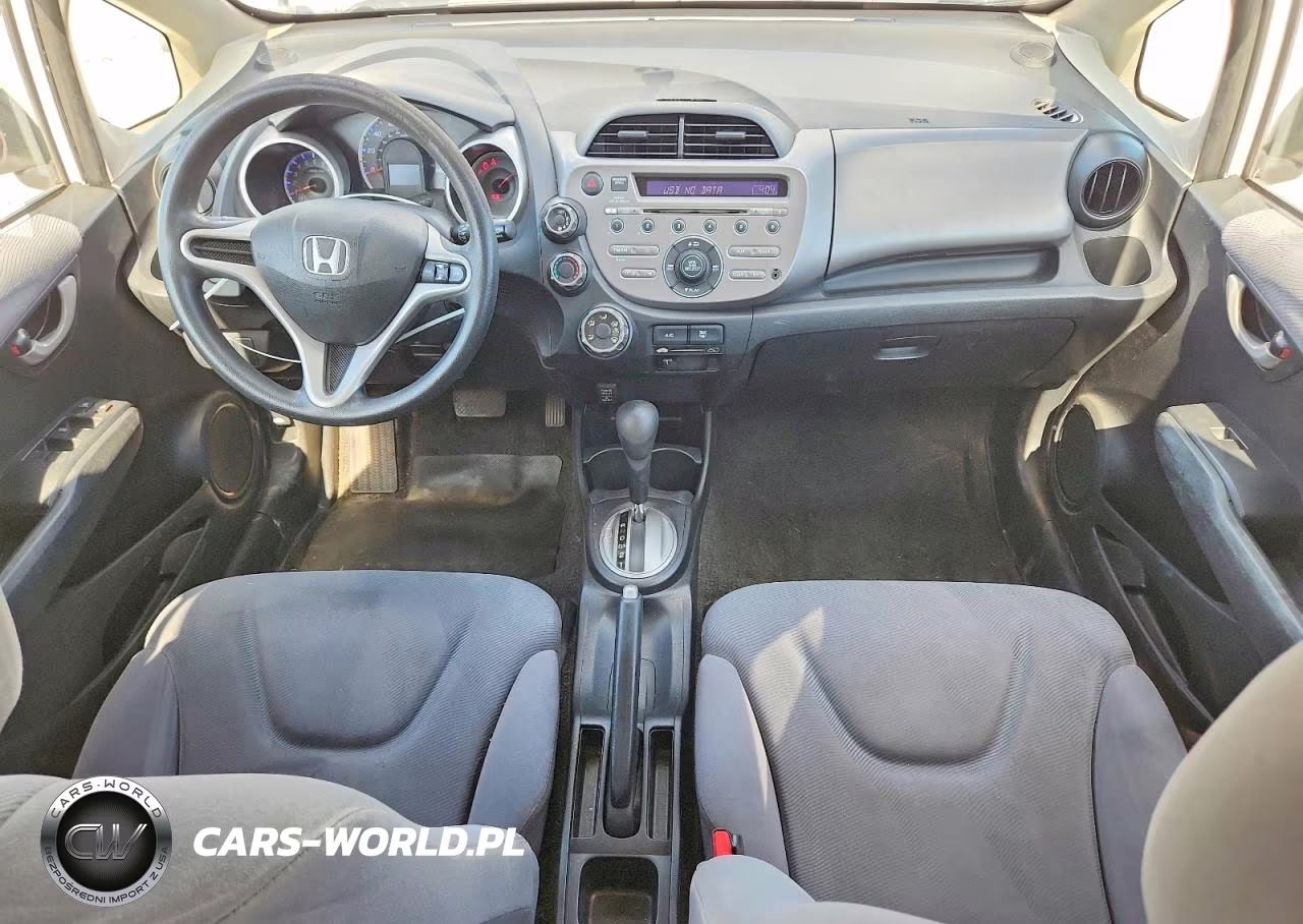2012 Honda Fit VIN:JHMGE8H30CS000701 - 8