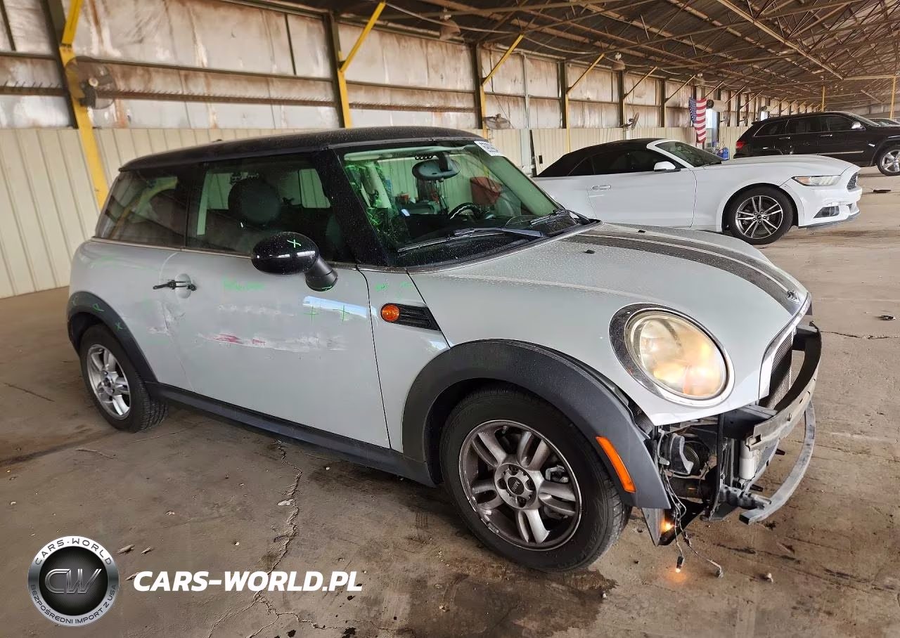 2013 Mini Cooper VIN:WMWSU3C58DT371785 - 4