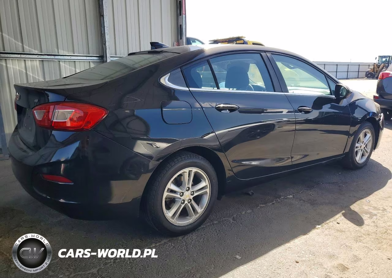 2017 Chevrolet Cruze Lt VIN:1G1BE5SM2H7276876 - 3