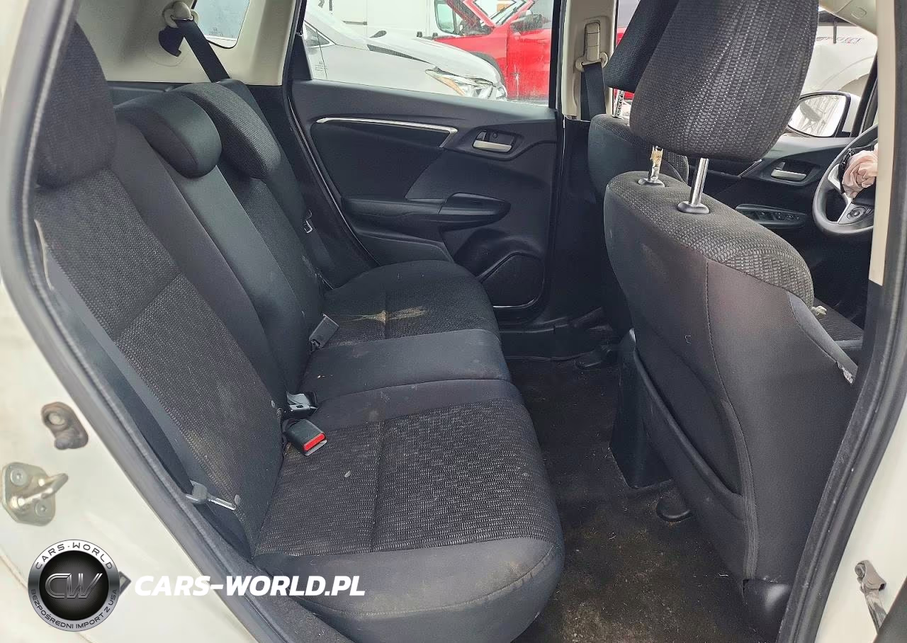 2015 Honda Fit Lx VIN:3HGGK5G57FM786880 - 10