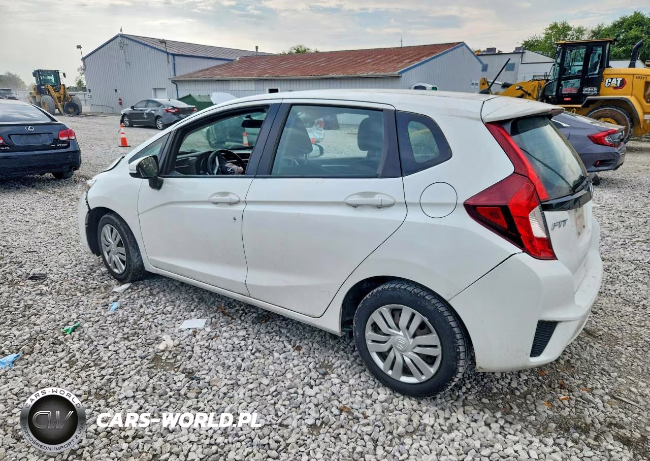 2015 Honda Fit Lx VIN:3HGGK5G57FM786880 - 2