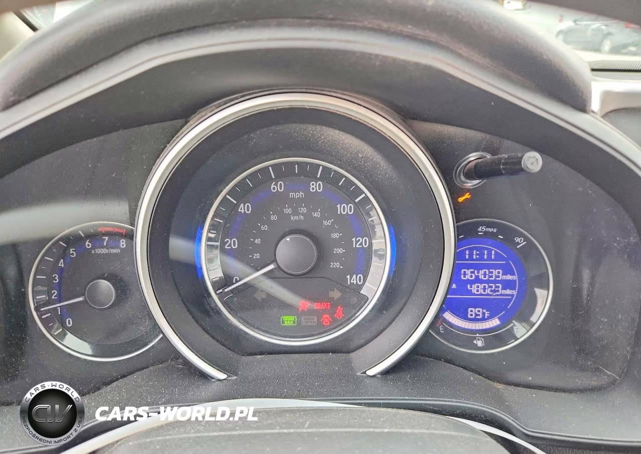 2015 Honda Fit Lx VIN:3HGGK5G57FM786880 - 9