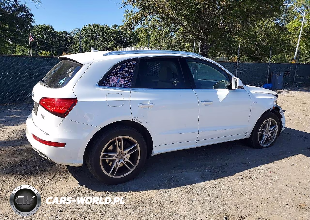 2015 Audi Q5 Premium Plus VIN:WA1DGAFP1FA021511 - 3