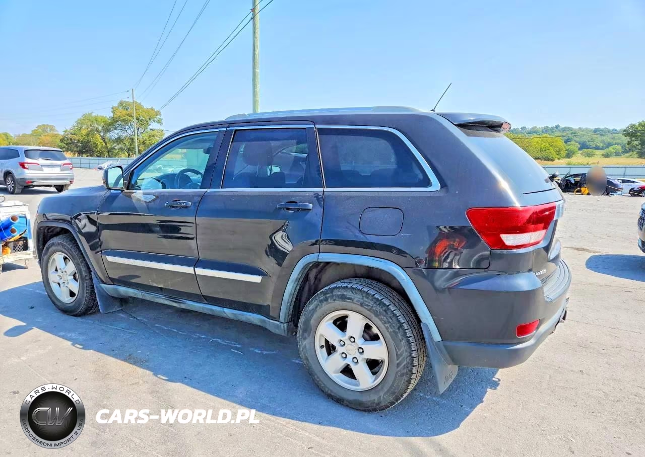 2011 Jeep Grand Cherokee Laredo VIN:1J4RS4GG5BC569370 - 2