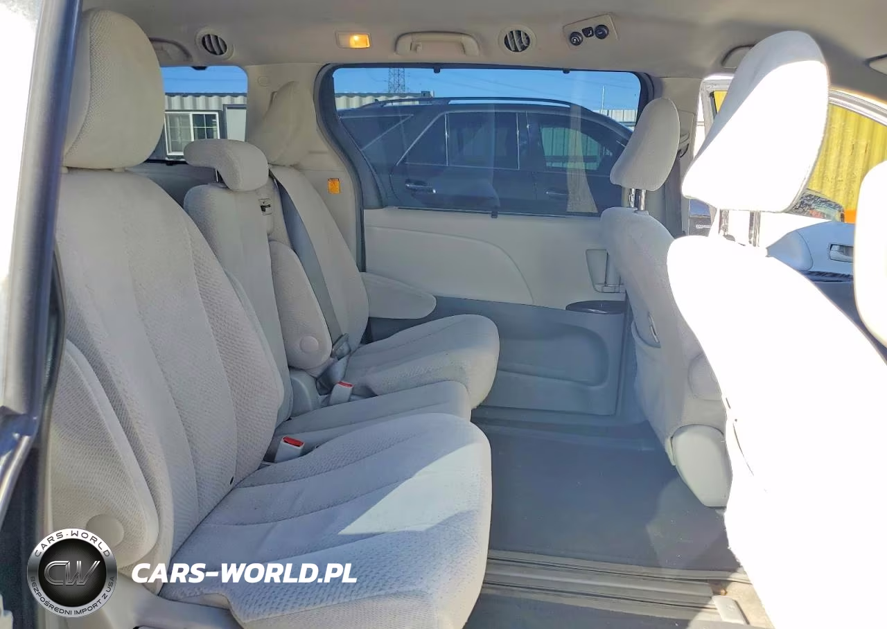 2012 Toyota Sienna Le VIN:5TDKK3DCXCS206534 - 11