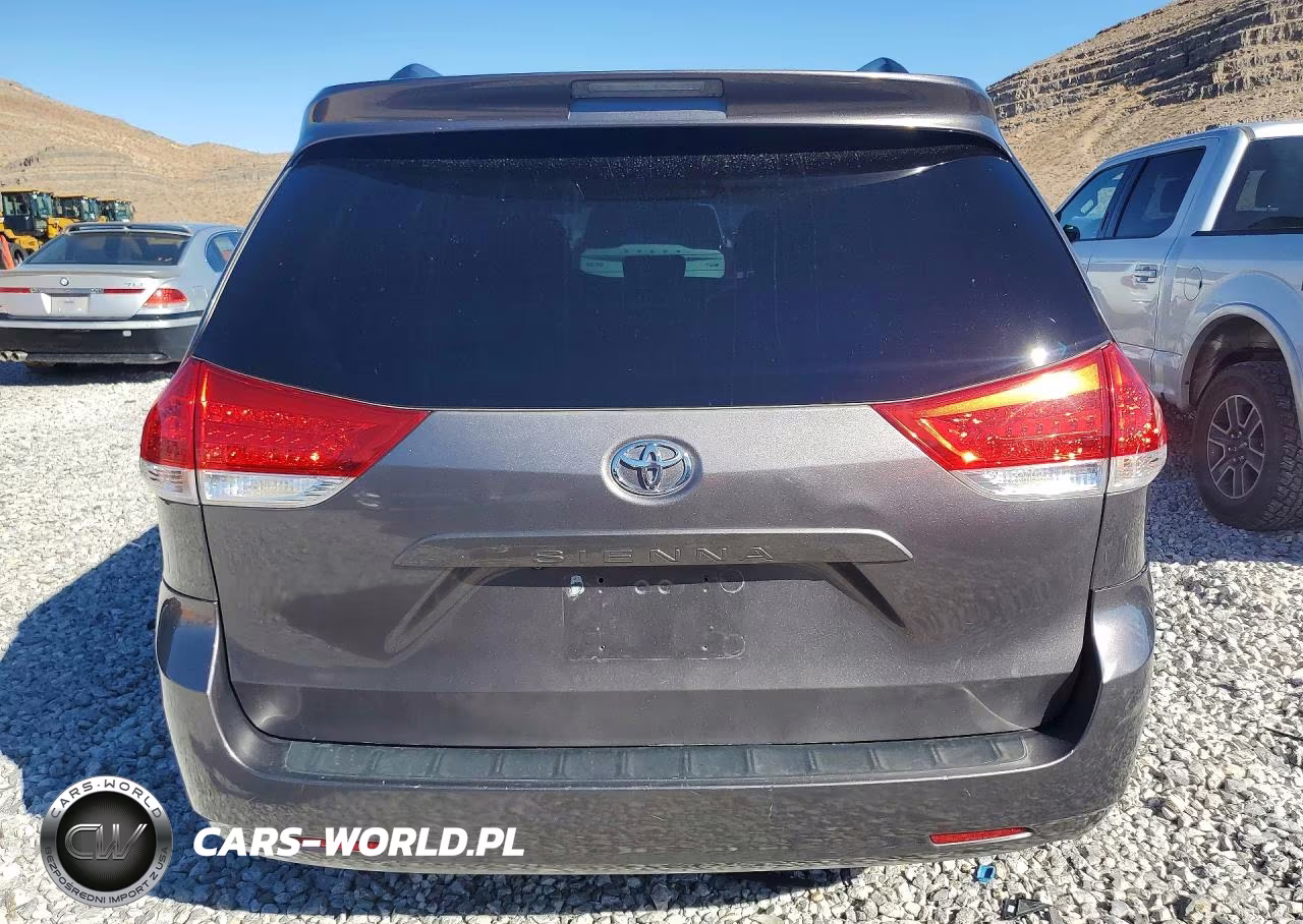 2012 Toyota Sienna Le VIN:5TDKK3DCXCS206534 - 6