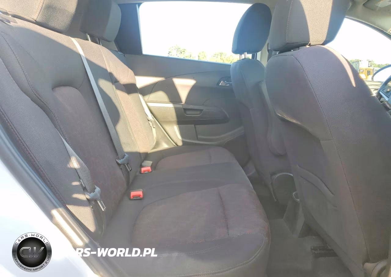 2020 Chevrolet Sonic Lt VIN:1G1JD6SB6L4138142 - 10