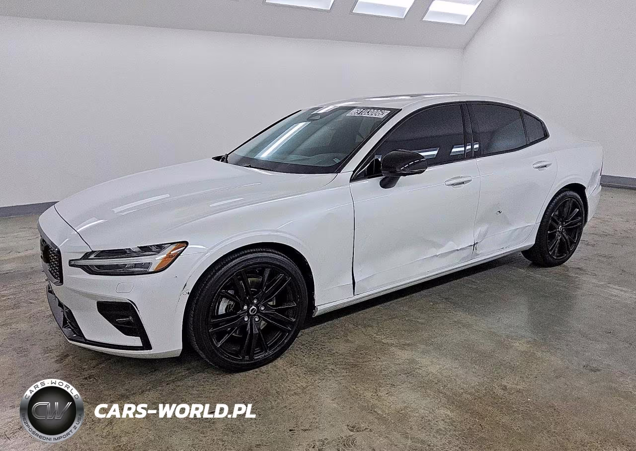 2024 Volvo S60 Plus – zdjęcie 1 z 13