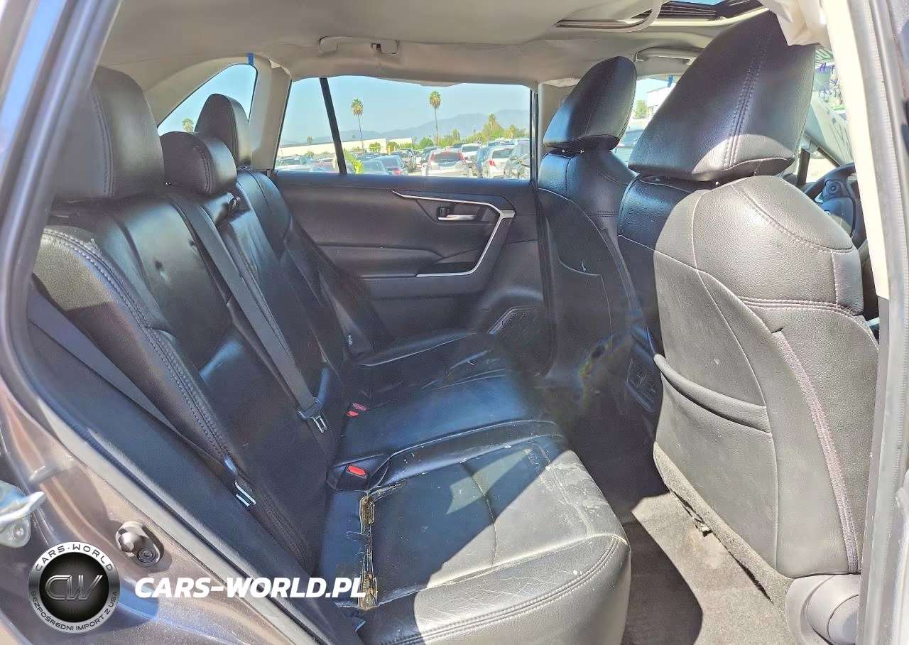 2022 Toyota Rav4 Xle VIN:2T3W1RFV2NC175580 - 11