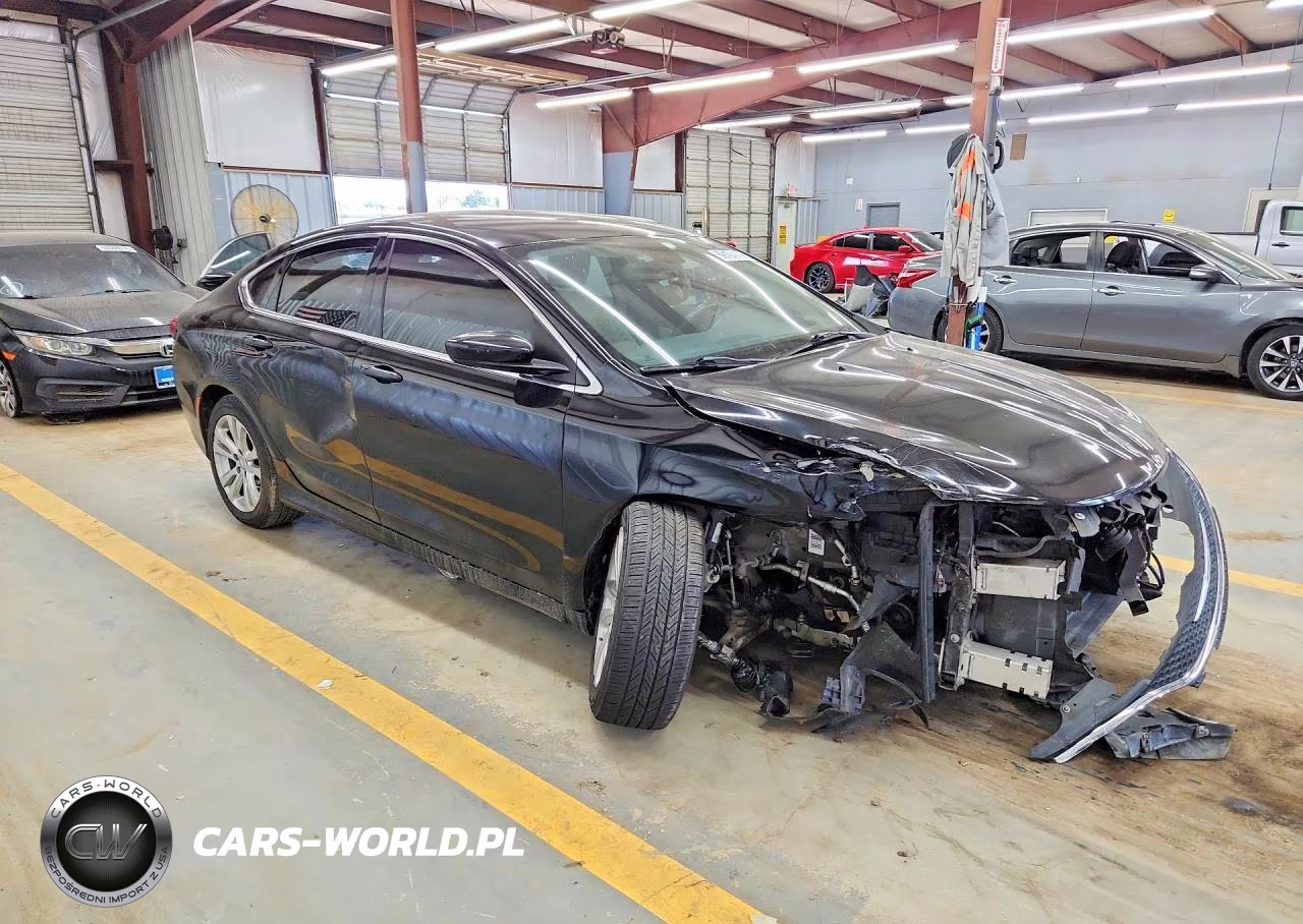 2016 Chrysler 200 Limited VIN:1C3CCCAB5GN101218 - 4