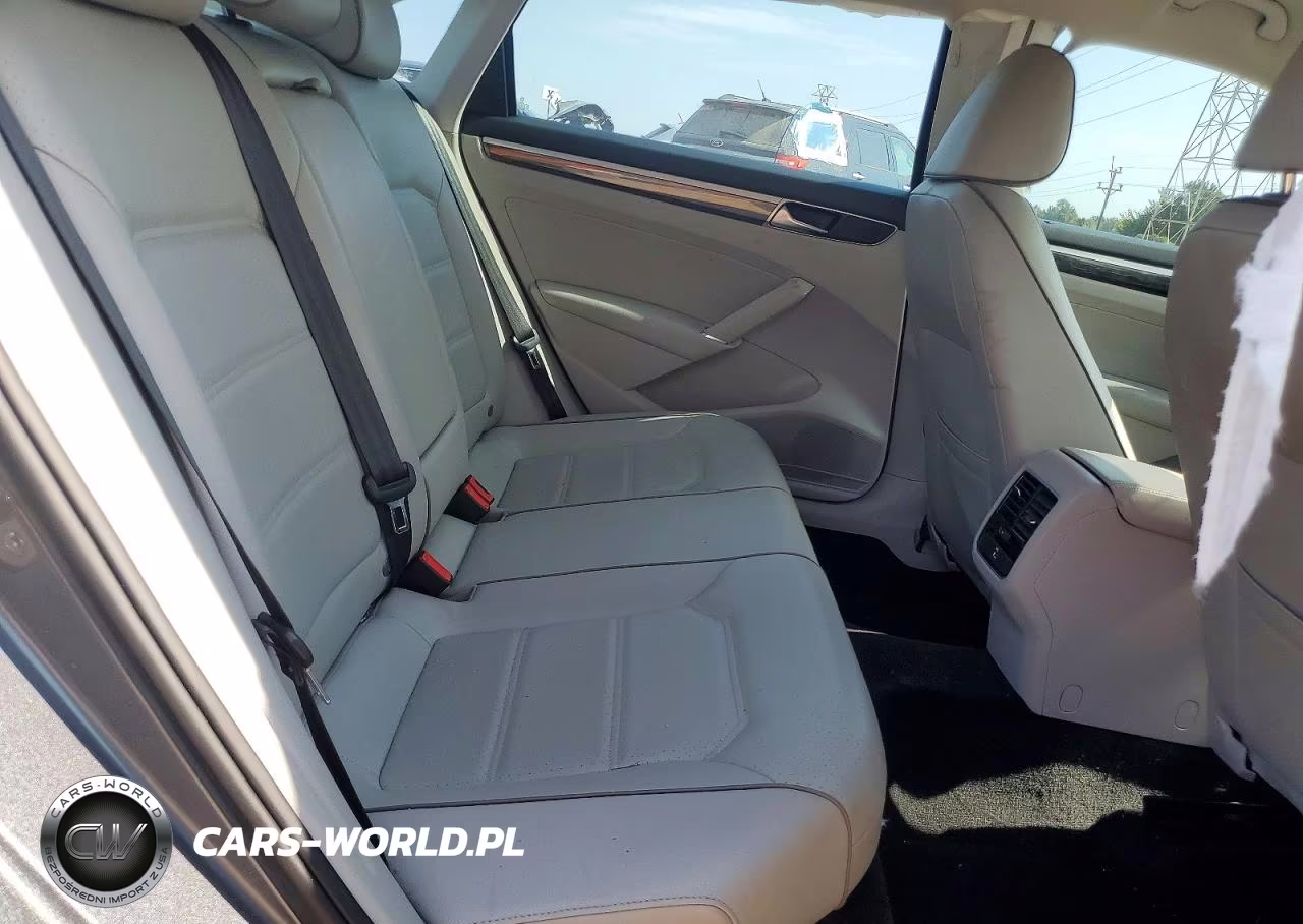 2018 Volkswagen Passat Se VIN:1VWBA7A35JC032981 - 10