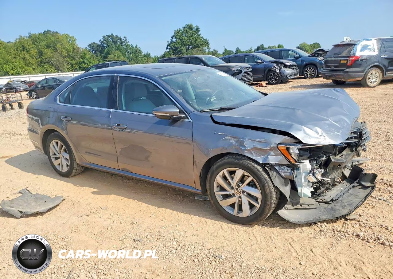 2018 Volkswagen Passat Se VIN:1VWBA7A35JC032981 - 4