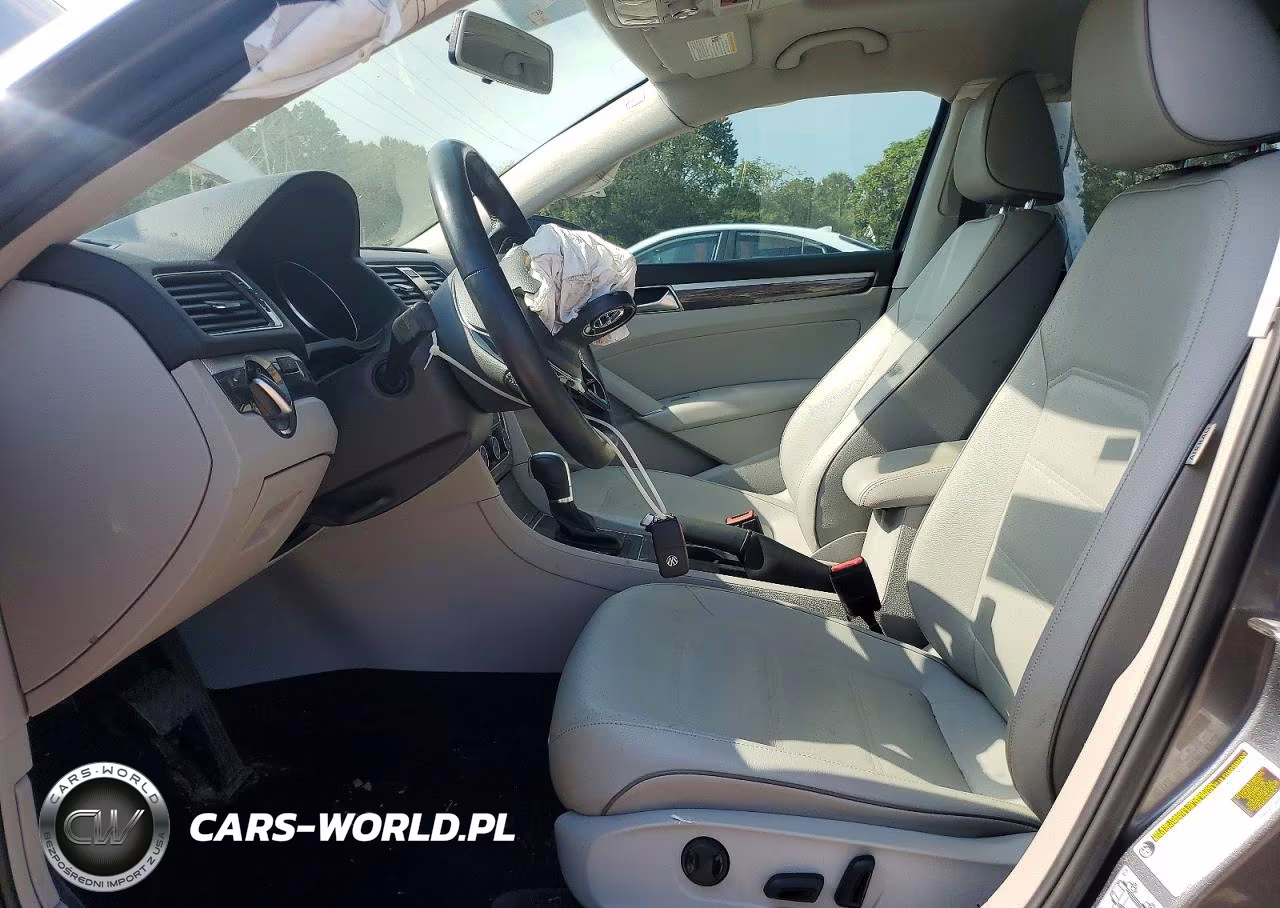 2018 Volkswagen Passat Se VIN:1VWBA7A35JC032981 - 7
