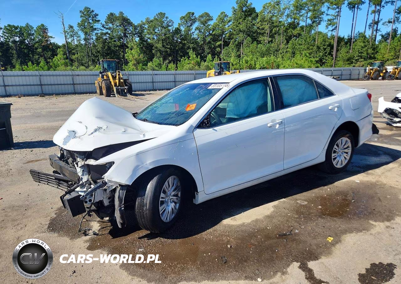 2014 Toyota Camry L – zdjęcie 1 z 12