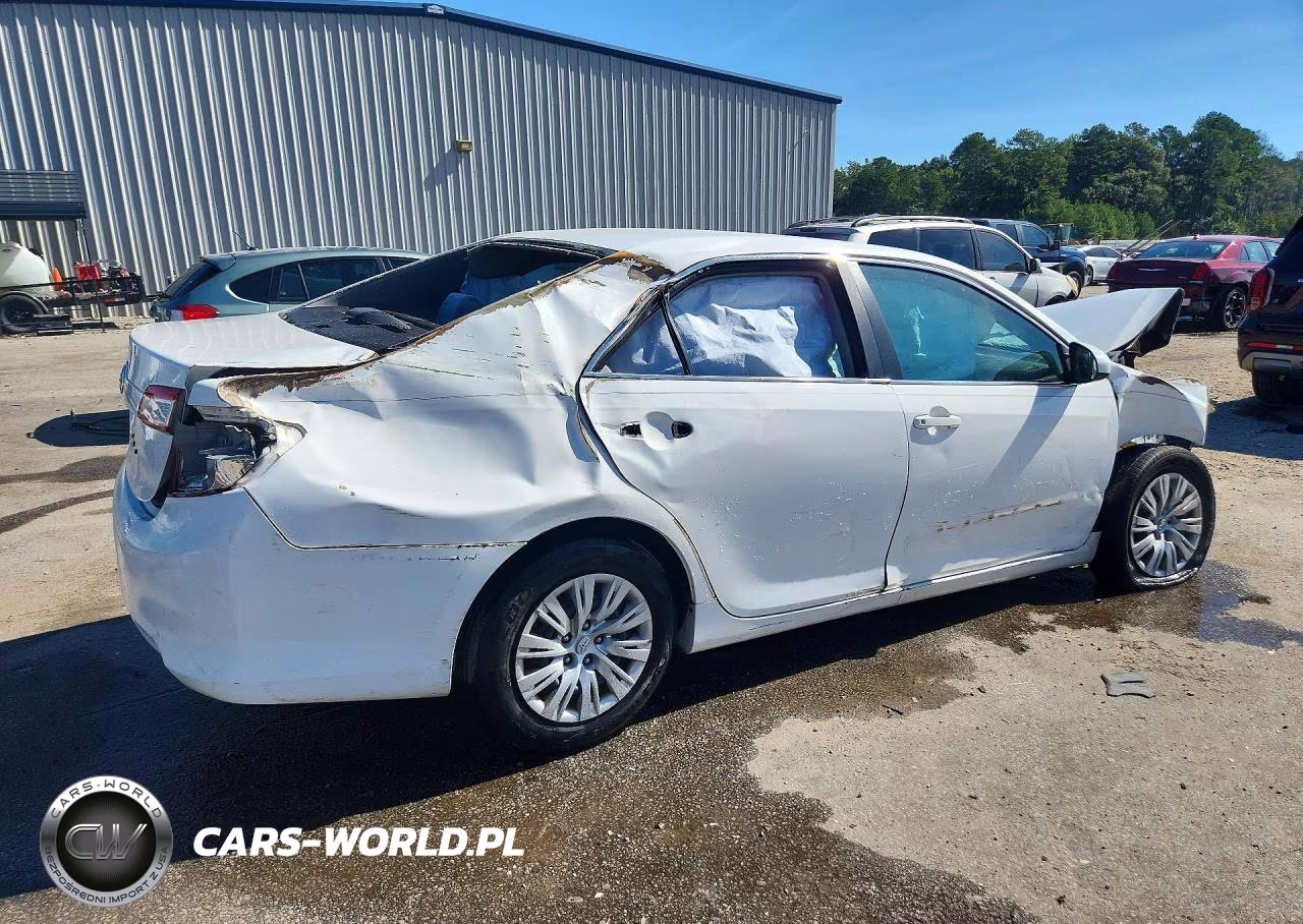 2014 Toyota Camry L VIN:4T1BF1FK9EU868256 - 3
