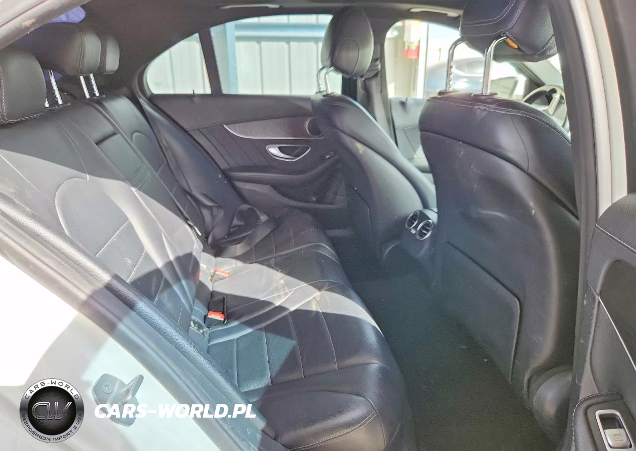 2016 Mercedes-Benz C 300 VIN:55SWF4JB6GU143187 - 10