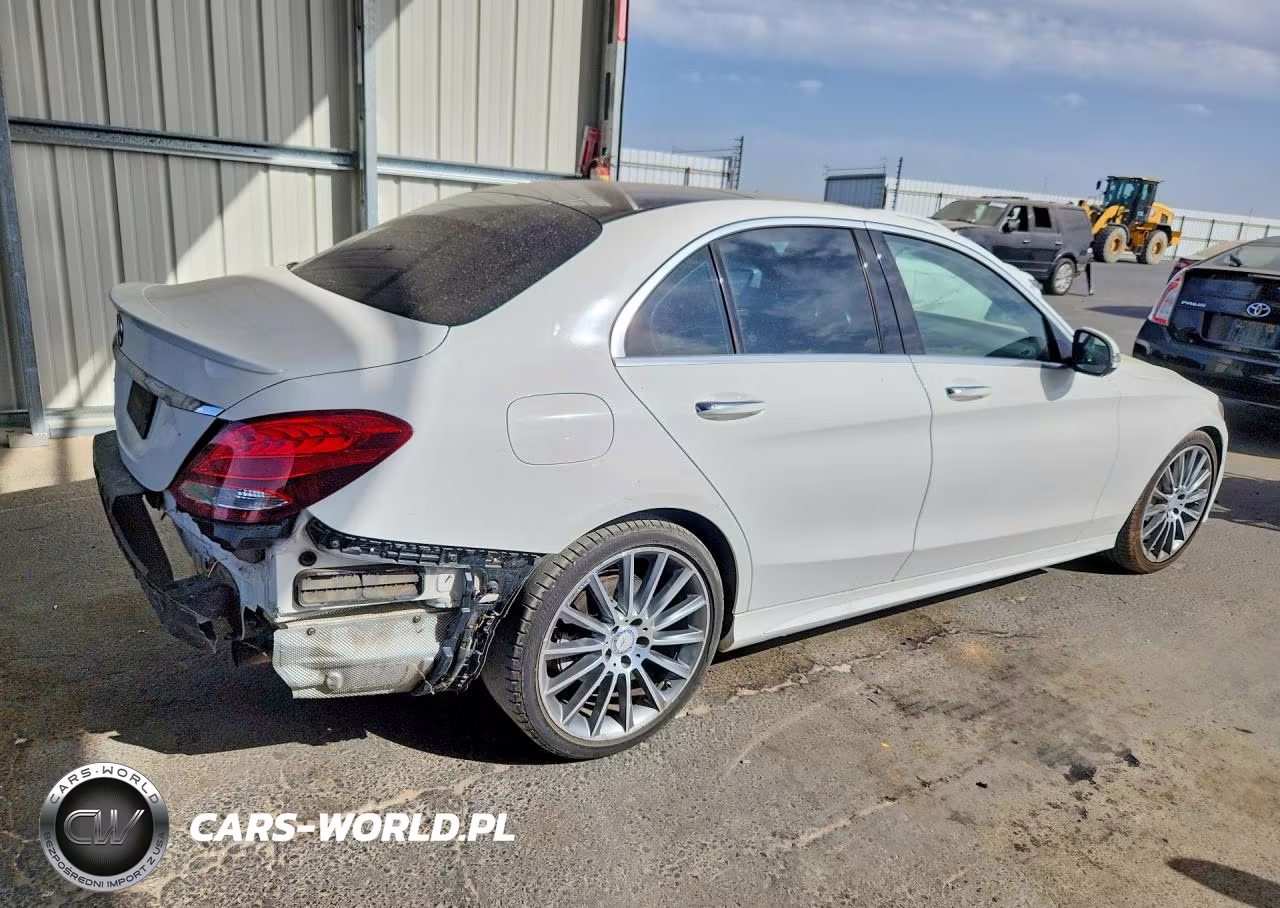 2016 Mercedes-Benz C 300 VIN:55SWF4JB6GU143187 - 3