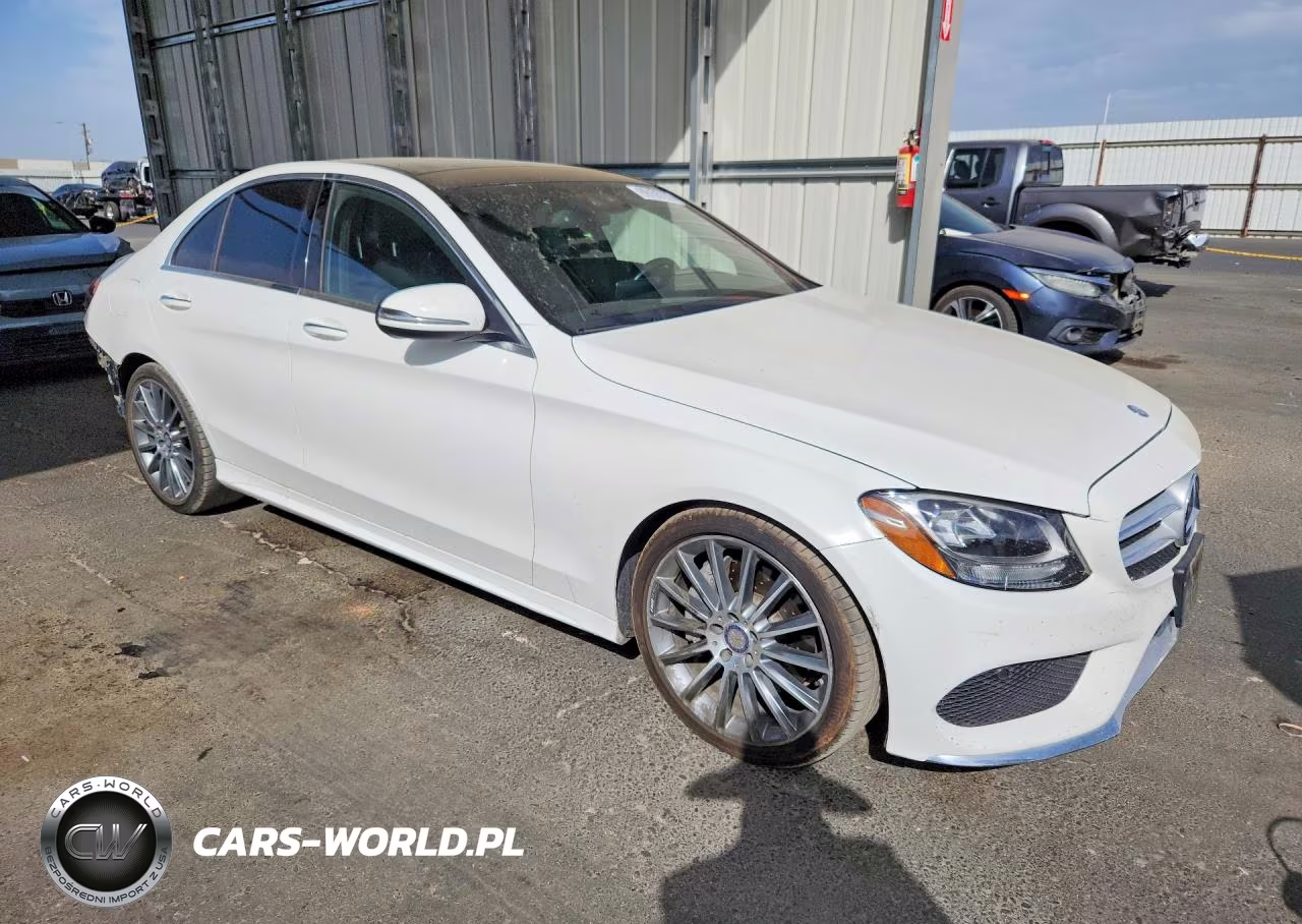 2016 Mercedes-Benz C 300 VIN:55SWF4JB6GU143187 - 4